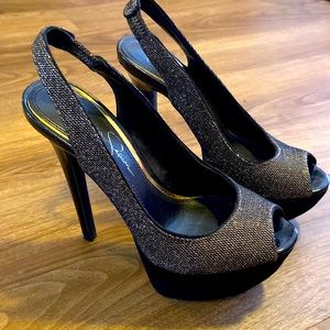 Jessica Simpson black with gold glitter open toe pumps approx 5/6” heels
